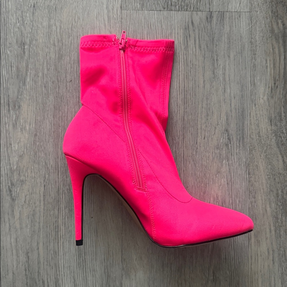 Anne Michelle Hot Pink Heeled Boots